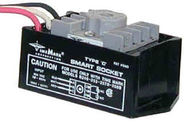 smart-socket-voltage-monitor